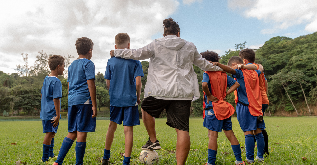 Coach encourages team through positive coaching he learned through Hey Coach